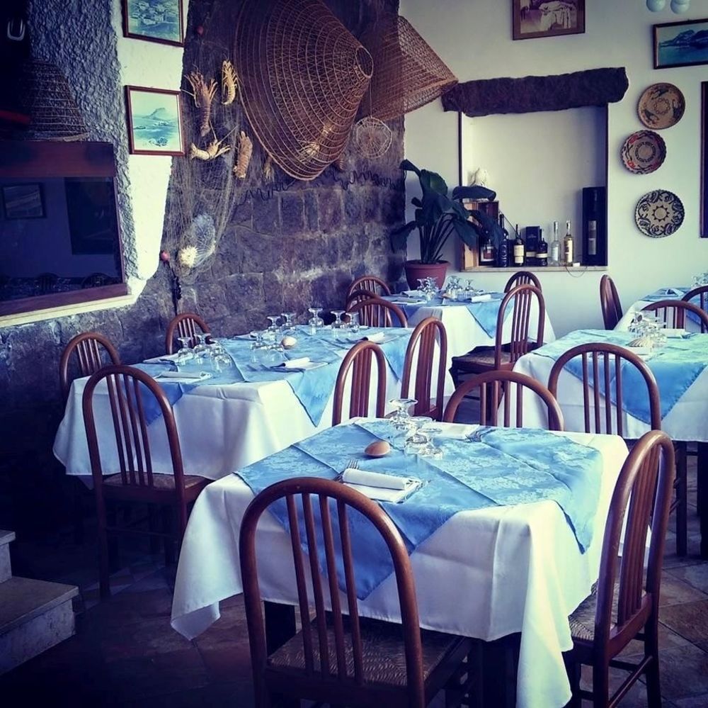 Antica Pensione Pinna Castelsardo Exterior foto